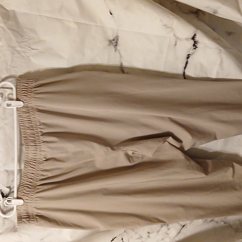 Vera Wang Women's Elastic-Waist Pull-On Pants in Light Taupe - Picture 6 of 11
